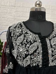 Short Chikankari Kurti