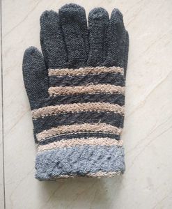 Striped Knit Acrylic Gloves for men and women 🧤
