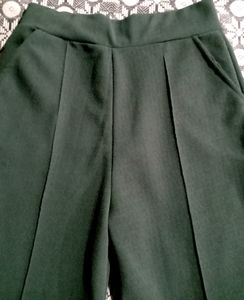 Very High Waisted Trouser..🎀