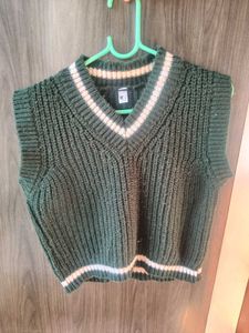 VEST SWEATER