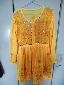 Chikenkari Short Kurti