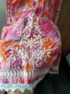 Chikankari Floral 🩷 Kurta And Pant Set