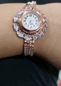 Elegant Rhinestone Watch in Rosegold Hues