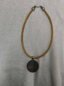 Green Pendant Stylish Neckpiece