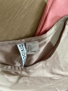 H&amp;M Fitted Tee - Size S