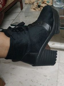 Black Heeled Boots