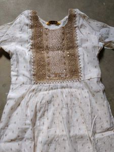 Women Like New Kurta Set With Dupatta