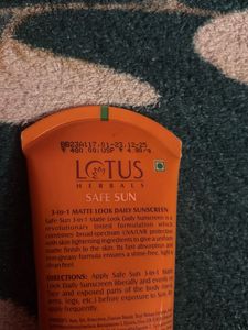 Lotus Herbals Safe Sun SPF 40