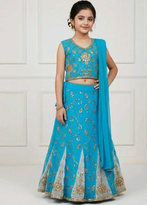 SALE🔥Embellished Lahenga Choli Set 💙