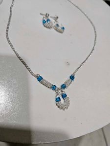 Necklace &amp; Earring Set