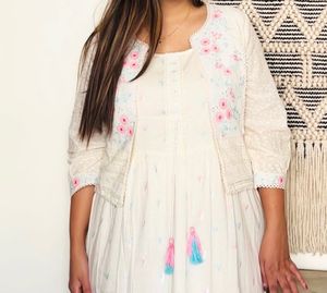 Floral Embroidered Kurta Set