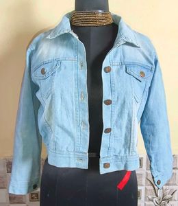 BOGO🎁Buy One Get 1 Free🎁Size Small Denim Jacket