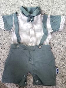 Romper/ Baby Suit
