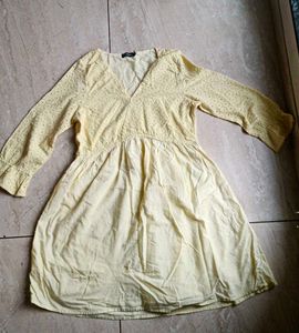 Chic Yellow Mini Dress