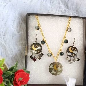 Handmade Necklace &amp; Earring Set with Ethnic Bag