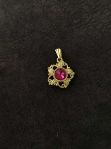 Vintage Gold Tone Pink Stone Pendant