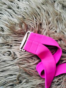 Victoria&#39;s Secret Bold Pink Bikini Top👙