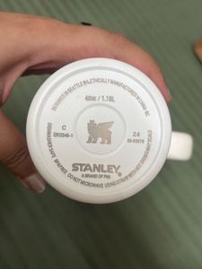 Stanley 40oz Quencher Tumbler