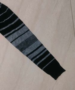 🆕🖤 BRAND NEW Striped Turtleneck Sweater🖤🆕