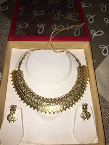 women neck set