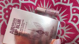 Charlotte Tilbury Pillow Talk Medium - Blur