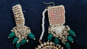 Emerald Kundan Jewelry Set
