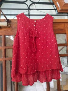 Red Sleeveless Top