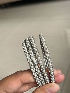 Bangles with Pearls Set Of 4