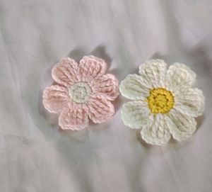 Crochet Flower Appliques - Pink &amp; White