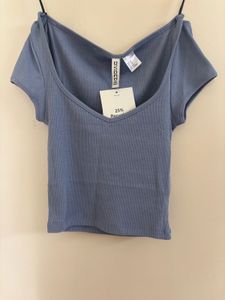 H&amp;M SWEETHEART NECK DETAILED TOP