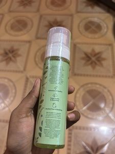 Moody Acnexpert Purify &amp; Protect Essence Face Mist