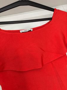 ZARA KNIT OFF-SHOULDER TOP