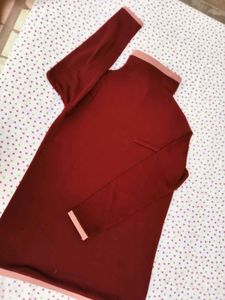 Burgundy turtle neck tshirt for women
