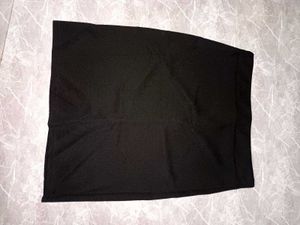 GAP Black Pencil Skirt - Classic Style