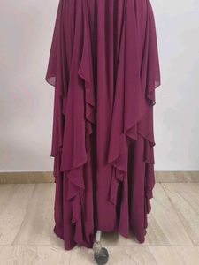 Elegant Burgundy Maxi Dress