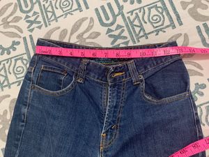 Levis Jeans - Kids / Women