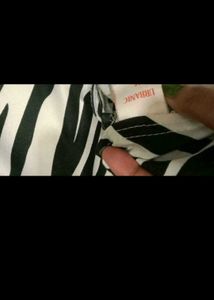 Urbanic Crop Top, Fit Xs/S, New