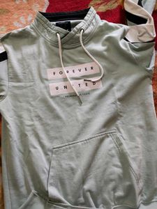 Stylish 'Forever United' Hoodie