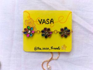 VASA Bracelet And Hair Clip Set