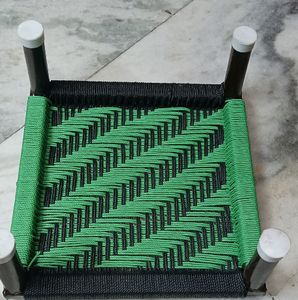 DESI IRON STOOL (PEDDI)