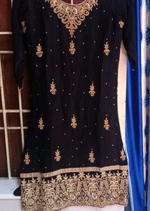 Elegant Black & Gold Embroidered Kurti