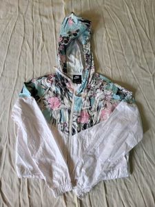 Nike Crop Windjetter Jacket