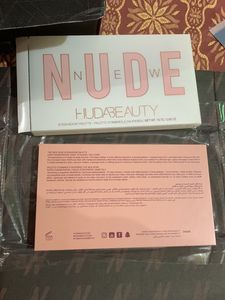 Original Huda Beauty Eye Shadow Pallete
