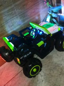 Kid&#39;s Big Size Remote Control Jeep.