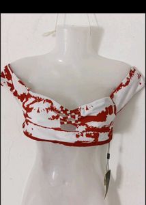OFF SHOULDER TOP