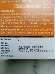 The Derma Co Sunscreen Compact