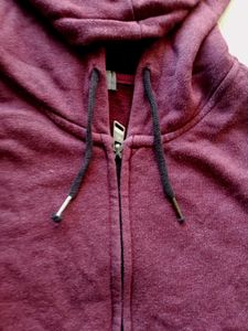 Giordano Men&#39;s Marron Wine Plain Hooded Sweatshirt