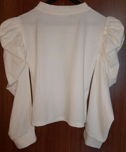 white puff sleeves top