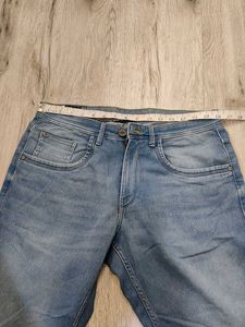 Sc7242 Van Heusen Jeans Waist 32