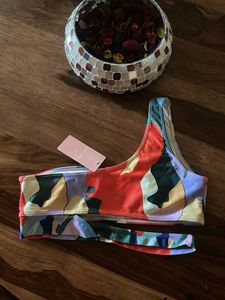 🔥 Hot 1 shoulder Padded casual cum bikini top🌸